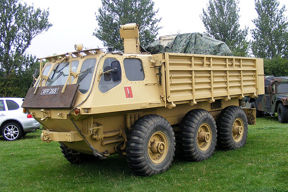 Alvis Stalwart XFF265
