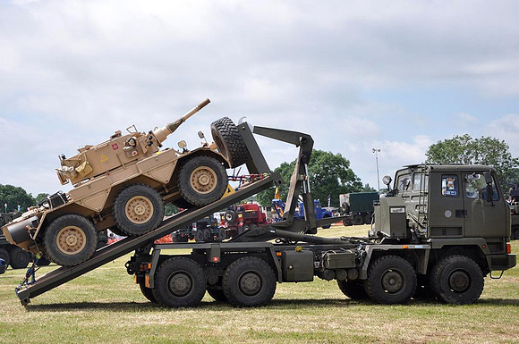 Leyland DAF (Scammell S26) DROPS J654UNH