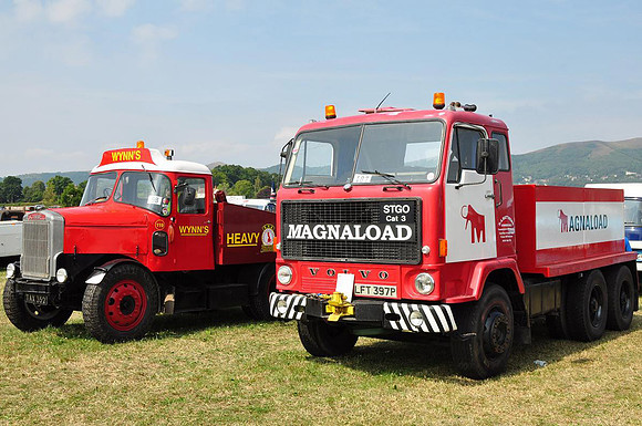 Scammell Highwayman TAX352