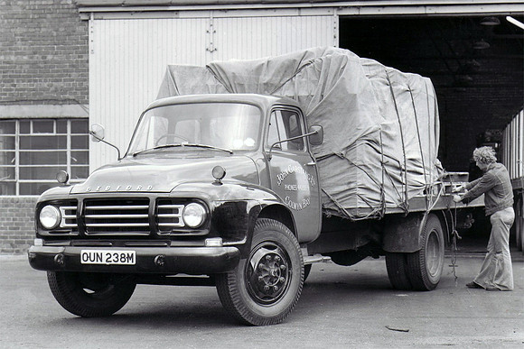 1973 Bedford TJ OUN238M