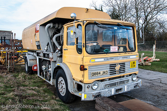 AEC Mandator Q884JKO