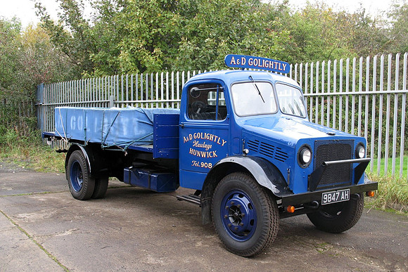 1942 Bedford OY 9847AH