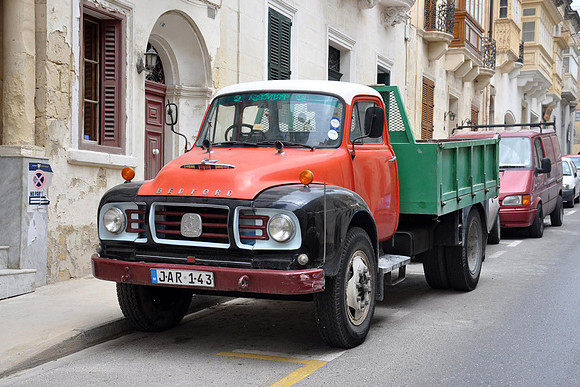 Bedford TJ JAR143
