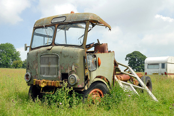 AEC Matador 266AX (TP)