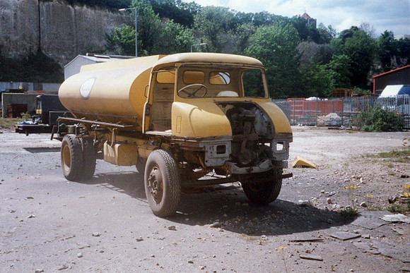 Esso Thames Trader