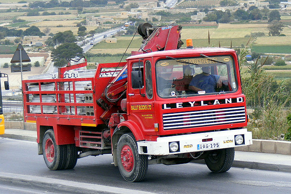 leyland_lynxtqm iag195 2_ps