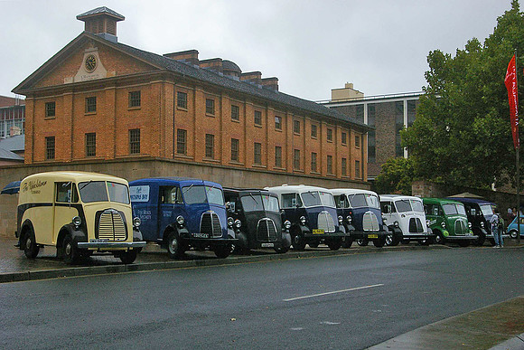 J van line up