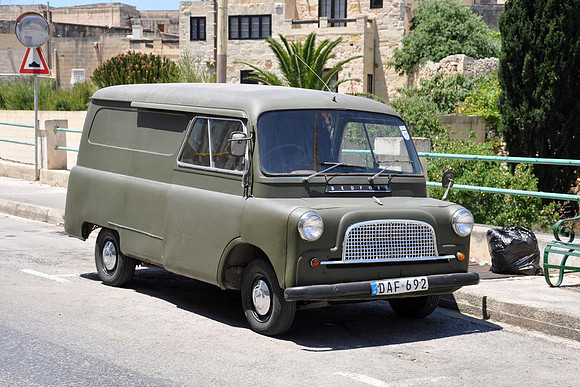 Bedford CA DAF692