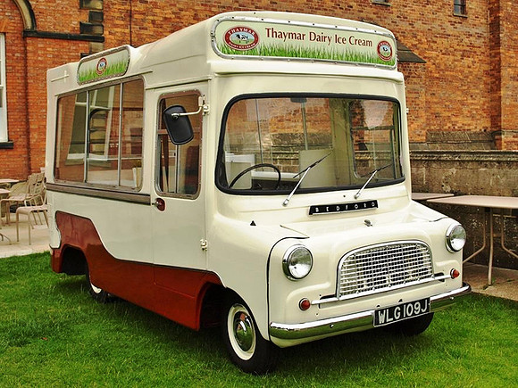 1971 Bedford CA WLG109J