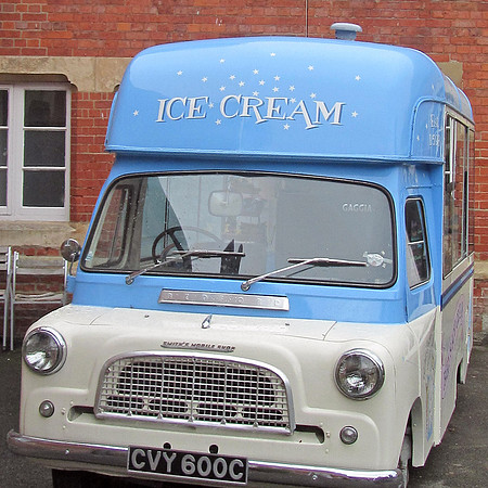 1965 Bedford CA CVY600C