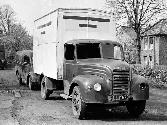1950 Fordson Thames LLY573