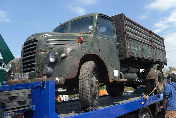 Ford Thames ET6 HBE827D