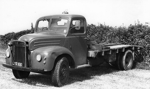 1951 Fordson Thames LYR166
