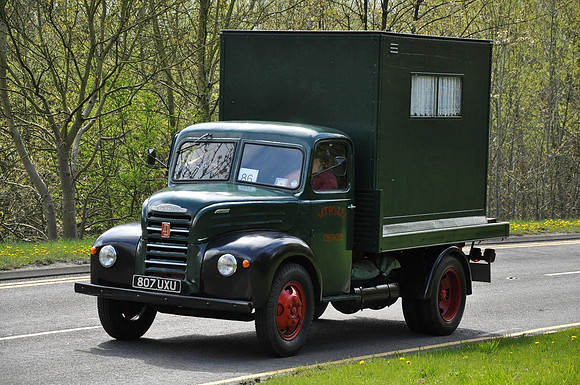 1953 Fordson Thames ET6 807UXU