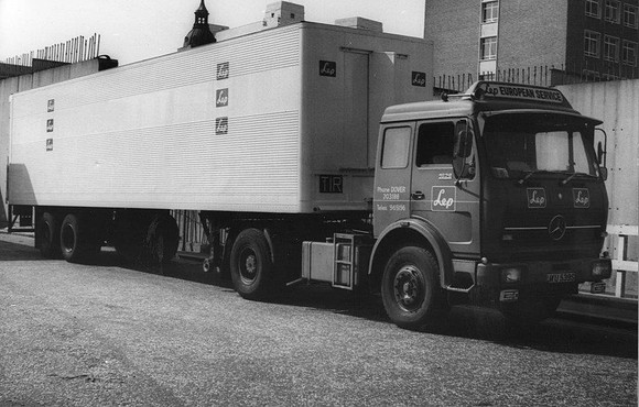 Mercedes artic Sunlight Wharf