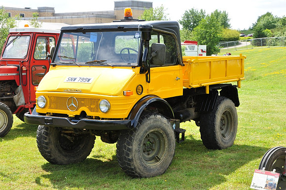 mercedes_unimogw snw799w 1a_gw