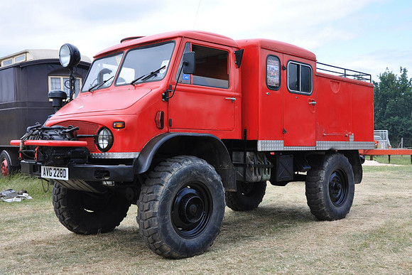 mercedes_unimogd avg228d 1_gw