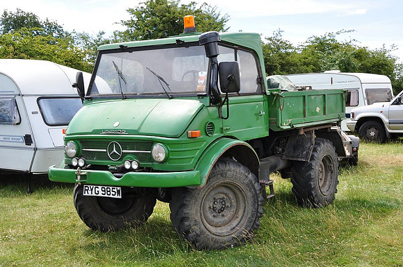 mercedes_unimogw ryg985w 1_gw