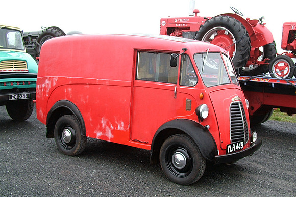 1960 Morris JB YLH449