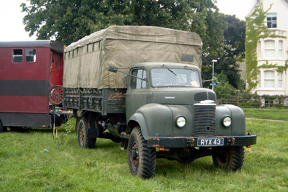 1956 Commer Superpoise Q4 RYX43