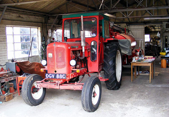 nuffield 690 dgv88c 1_rh