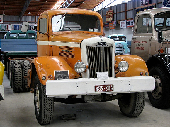 RC152_59WhiteWC2264_H89304
