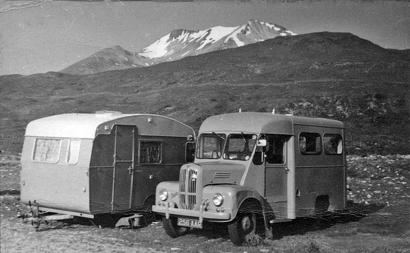 1957 Trojan 256AAR