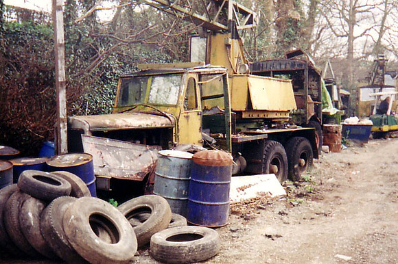 thornycroft_amazona kwr742 1_aw
