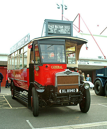 1921 AEC S433 XL8940