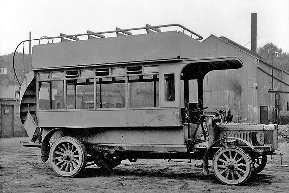 Thames motor bus