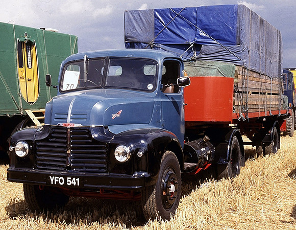 1952 Leyland Comet YFO541