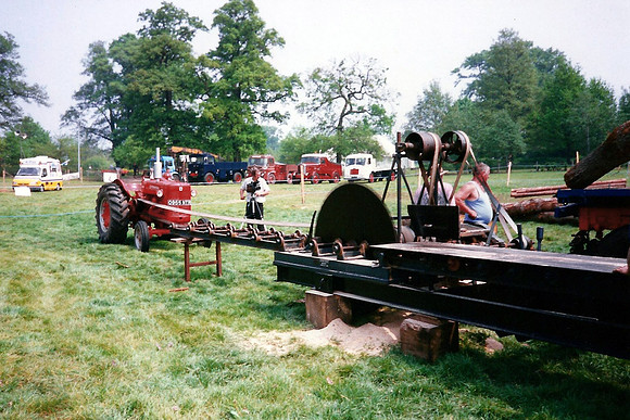 International tractor Q955NTR