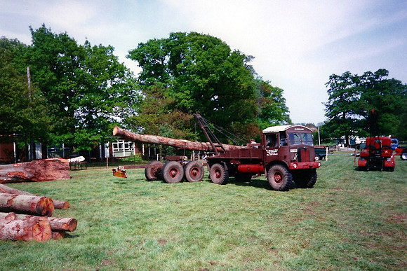 AEC Matador POA593G