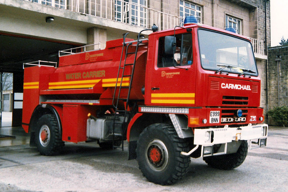 1987 Bedford TM E999BNN