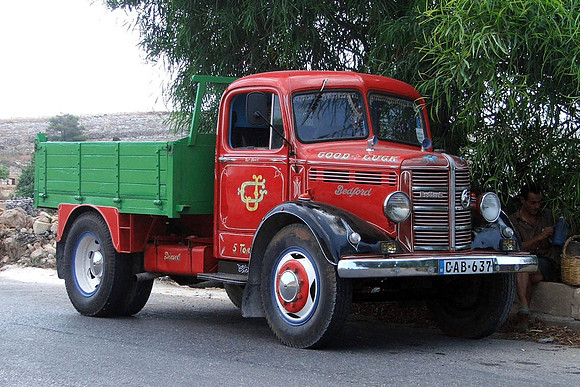 bedford_osqm cab637 1_ps