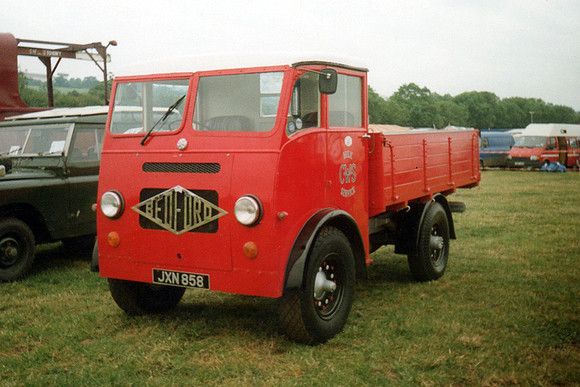 1949 Bedford MW JXN858