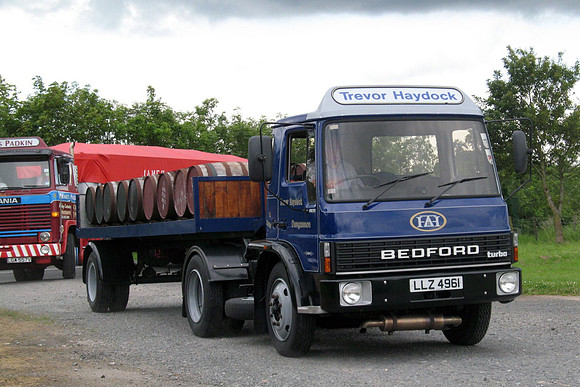 Bedford TL LLZ4961