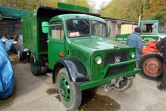 1941 Bedford OX 816UXL