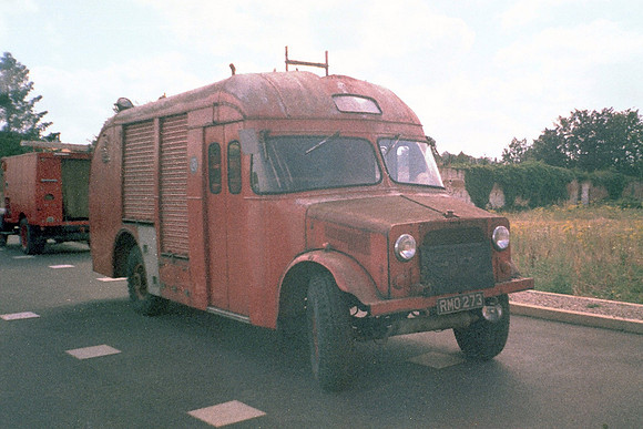 Bedford OY RMO273