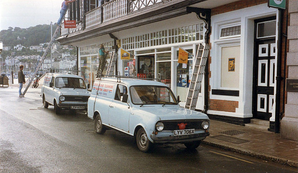 Bedford HA vans LYV706X & LYV659X