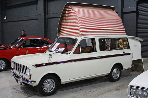 1968 Bedford HA Caravanette UJJ742F