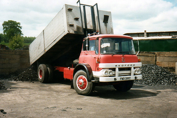 bedford_kmt fwd289t 1_pj