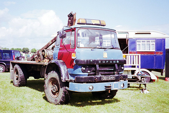 Bedford KM OBH614H