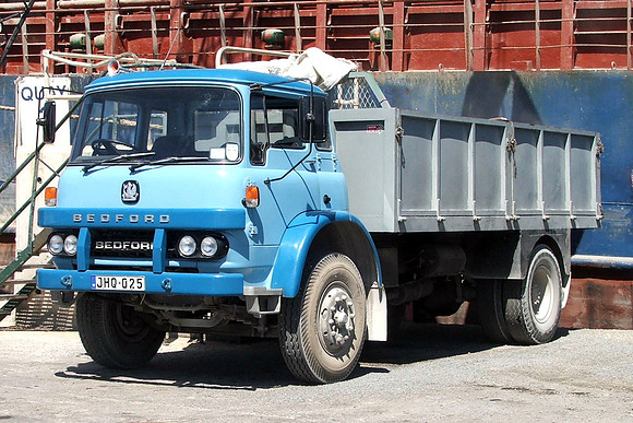 bedford_kmqm jhq025 1_ps