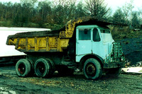 AEC Dumptruk 3673M