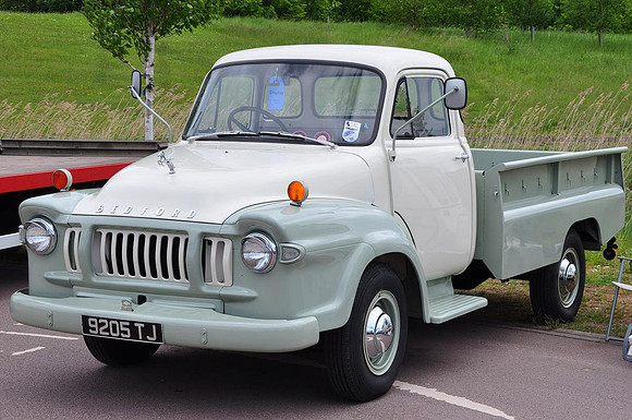 1966 Bedford TJ 9205TJ