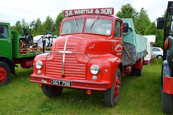 1954 Leyland Comet OGT756
