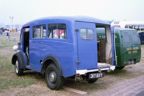 1961 Morris-Commercial JB 317BXY