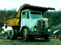 AEC Dumptruk 3673M
