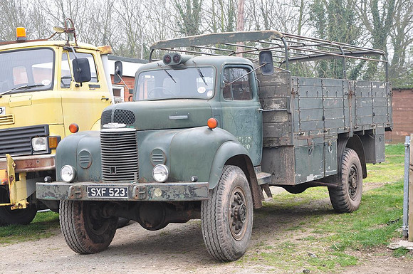 1957 Commer Superpoise Q4 SXF523